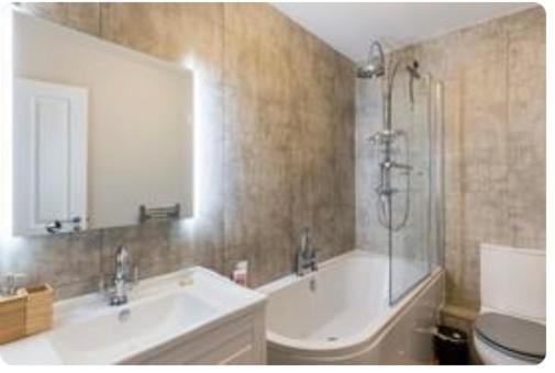 Georgian Quarter 1 Bed Sleeps 4 Apartment *